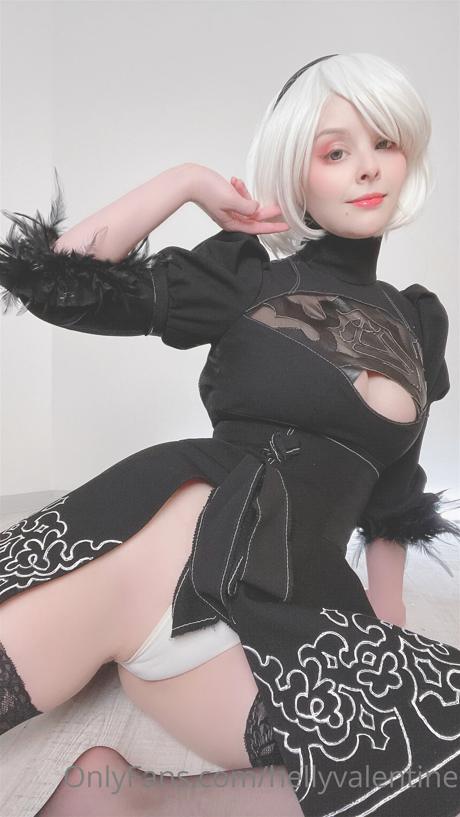 Hình Cosplay Chapter 352 - Helly Valentine - Trang 2