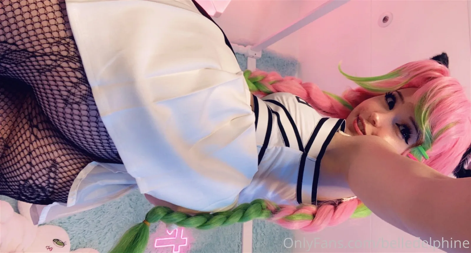 Hình Cosplay Chapter 393 - Belle Delphine - Trang 17